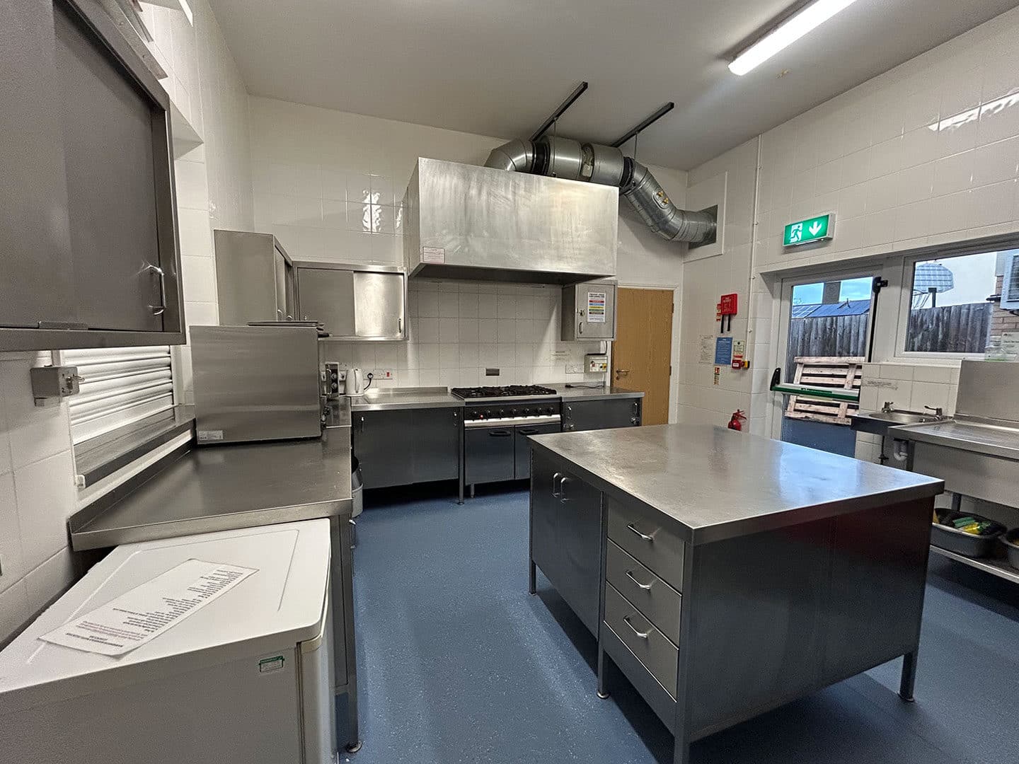 strouden park community centre gallery kitchen03